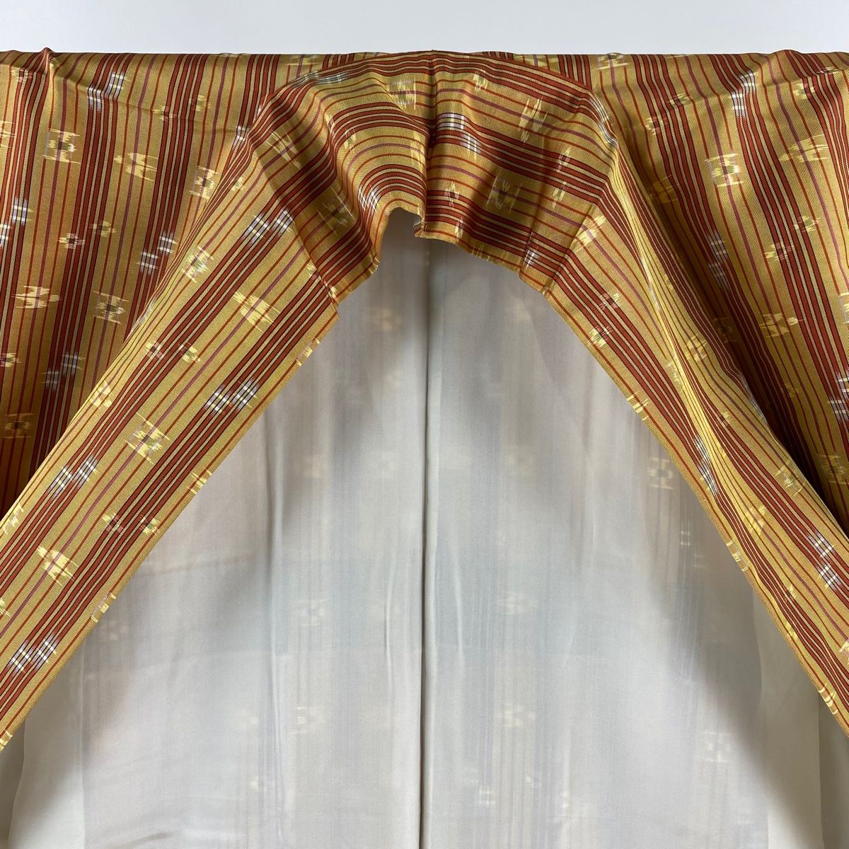  紬 身丈162 cm 裄丈65 5 M 袷 琉球かすり 証紙 縞 燕 茶色 正絹 紬 着物