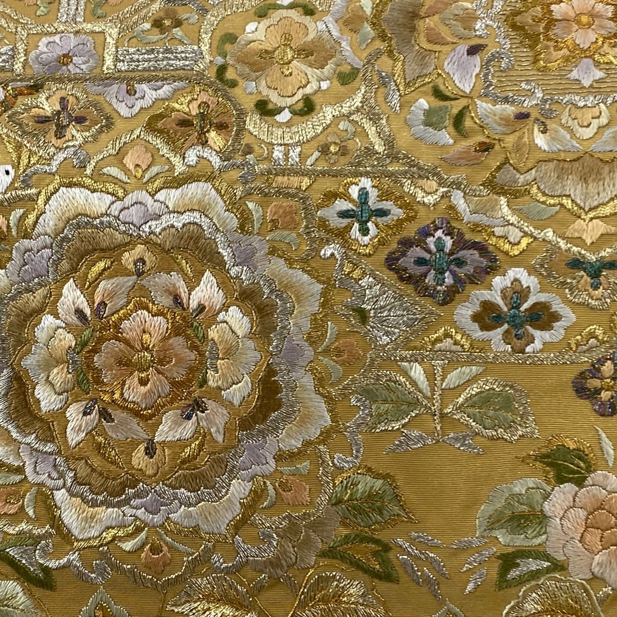 袋帯 関西仕立て 華文 ヱ霞 刺繍 金銀糸 ベージュ お太鼓柄 正絹