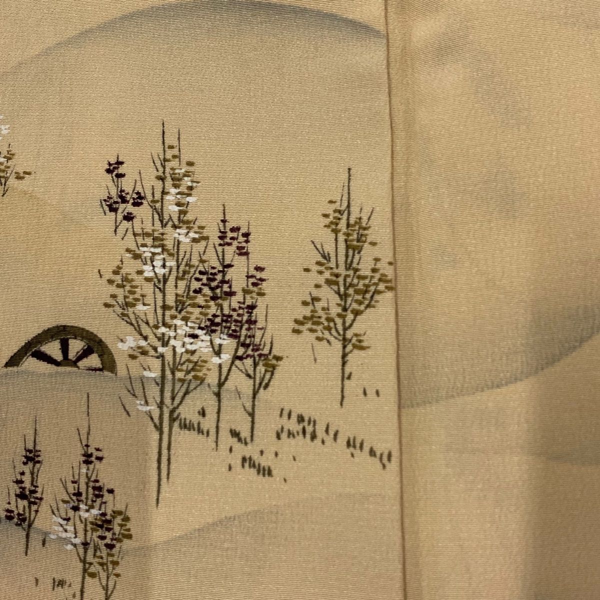  小紋 身丈156 cm 裄丈65 M 袷 片輪車 樹木 ベージュ 正絹 秀品 小紋 着物