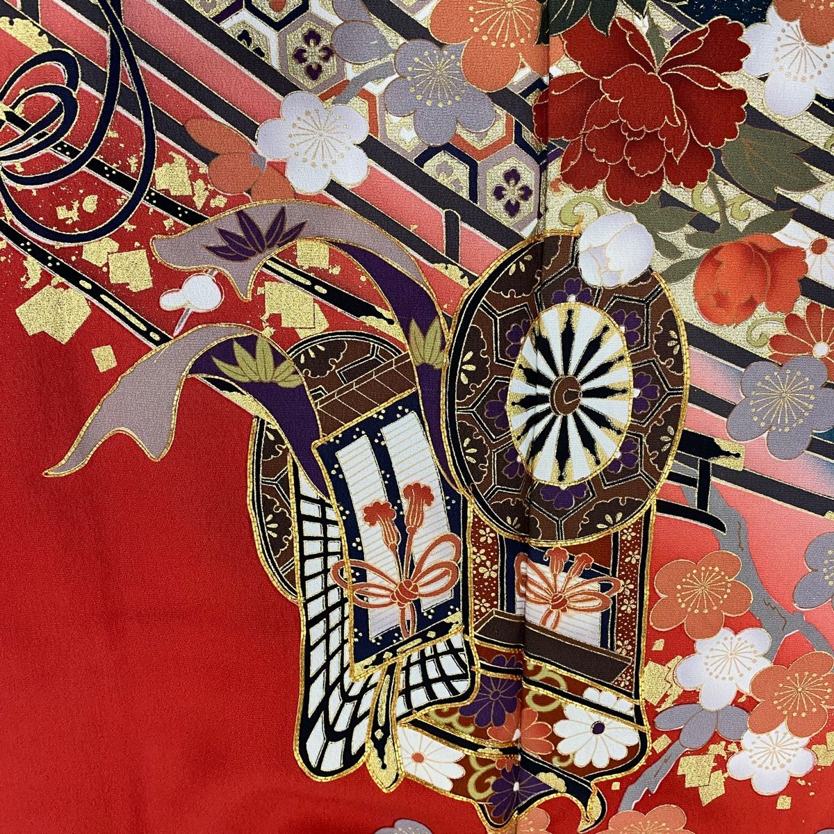  振袖 身丈159 cm 裄丈66 M 袷 御所車 草花 金糸 金銀彩 赤 正絹 秀品 振袖 着物