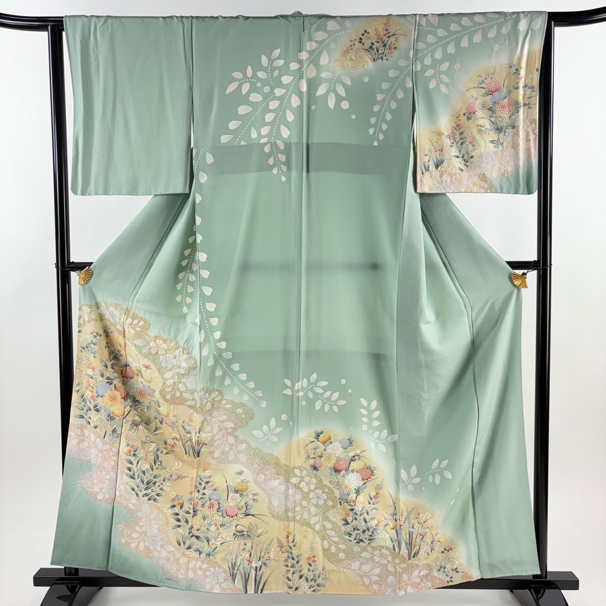 訪問着 身丈160 cm 裄丈63.5 S 袷 草花 鴛鴦 金彩 絞り 薄緑 正絹 秀品