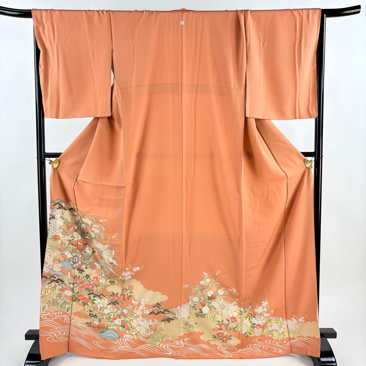 色留袖 身丈168cm 裄丈70.5cm L 袷 花車 波 金銀彩 薄オレンジ 正絹 秀