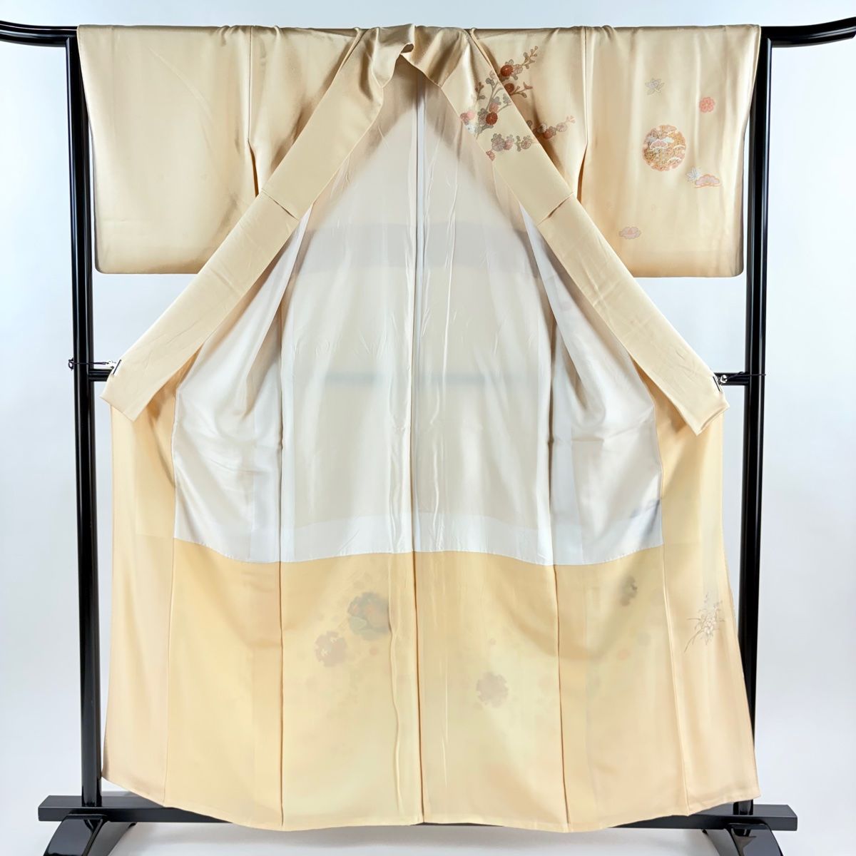  訪問着 身丈157 cm 裄丈65 M 袷 雪輪 松竹梅 金銀彩 染め分け 薄オレンジ 正絹 秀品 訪問着 付け下げ 着物