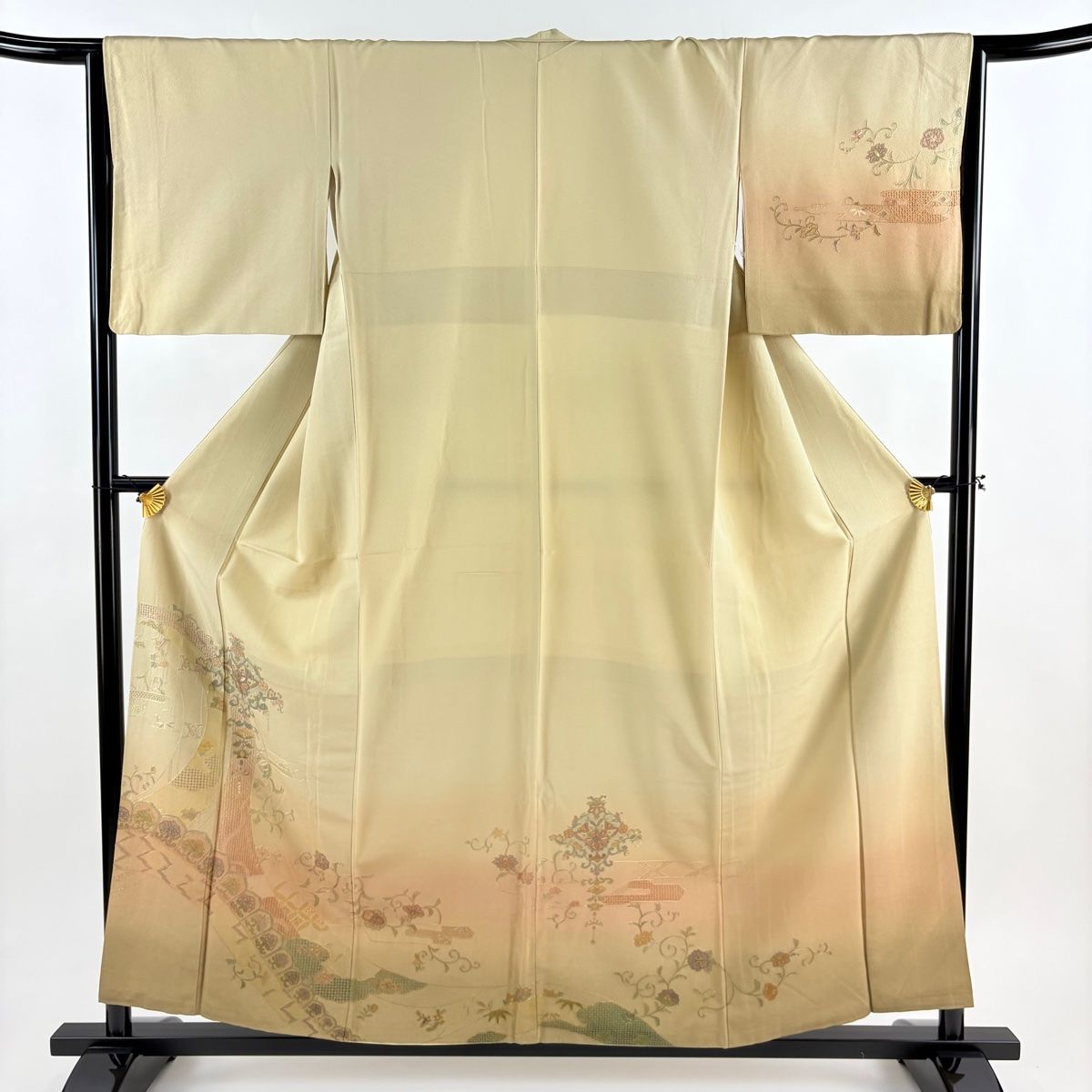 訪問着 身丈156 5 cm 裄丈65 M 袷 花唐草 霞 刺繍 金糸 ベージュ 正絹 秀品