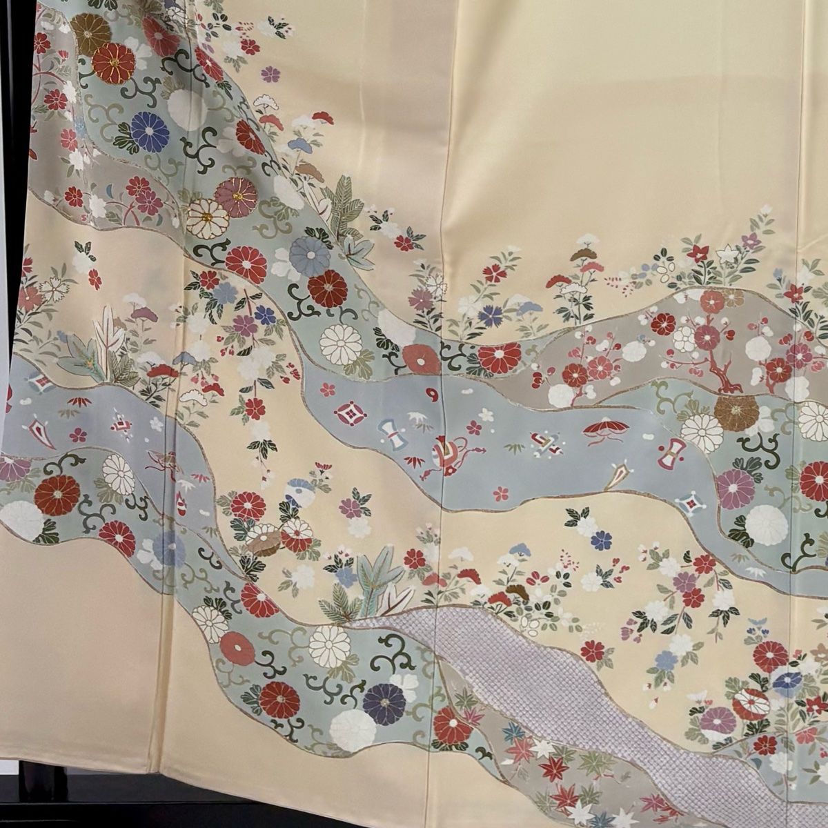 訪問着 身丈160.5 cm 裄丈65.5 M 袷 菊唐草 草花 金糸 金彩 ベージュ 正絹 秀品