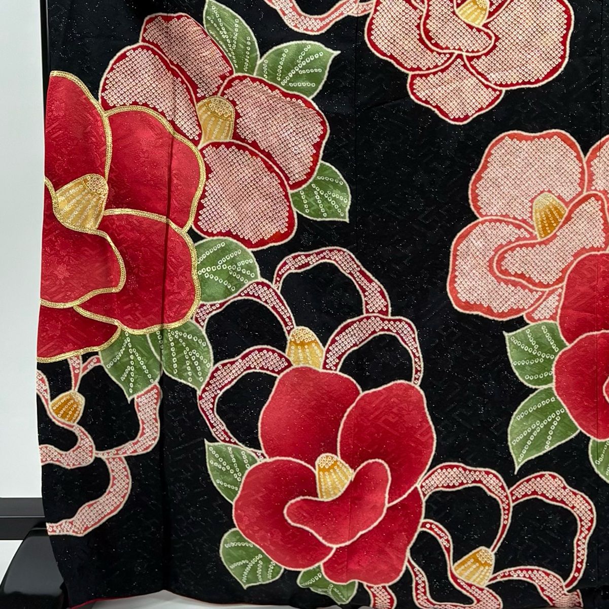振袖 身丈170 cm 裄丈69 5 L 袷 椿 金糸 銀通し 黒 正絹 秀品