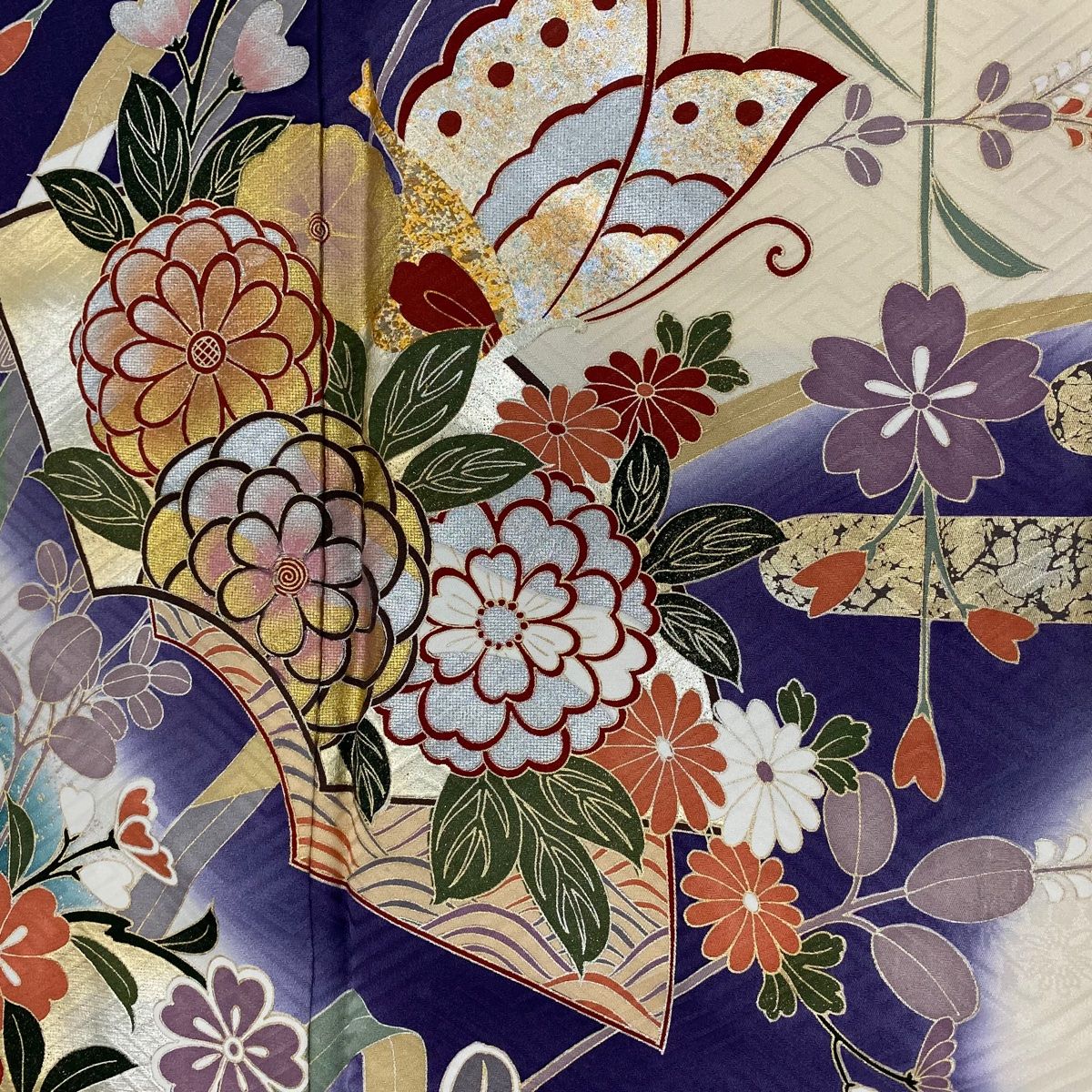  振袖 身丈163 cm 裄丈64 5 M 袷 草花 蝶 金銀彩 染め分け 紫 正絹 秀品 振袖 着物