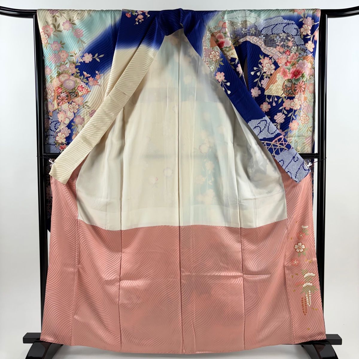  振袖 身丈163.5 cm 裄丈65.5 M 袷 花車 蝶 金銀彩 染め分け 青紫 正絹 秀品 振袖 着物