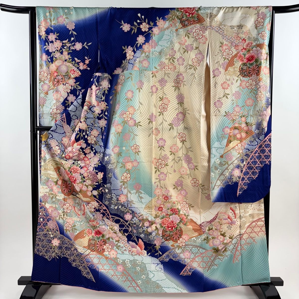 振袖 身丈163.5 cm 裄丈65.5 M 袷 花車 蝶 金銀彩 染め分け 青紫 正絹 秀品