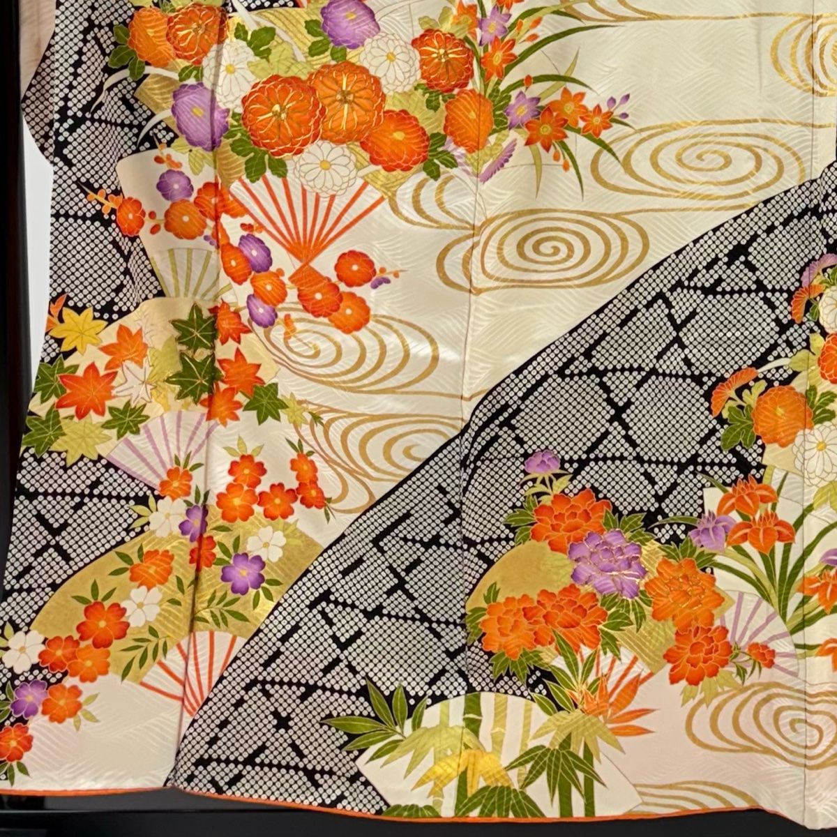 振袖 身丈157 cm 裄丈63.5 S 袷 菊 扇 金糸 金彩 クリーム 正絹 秀品