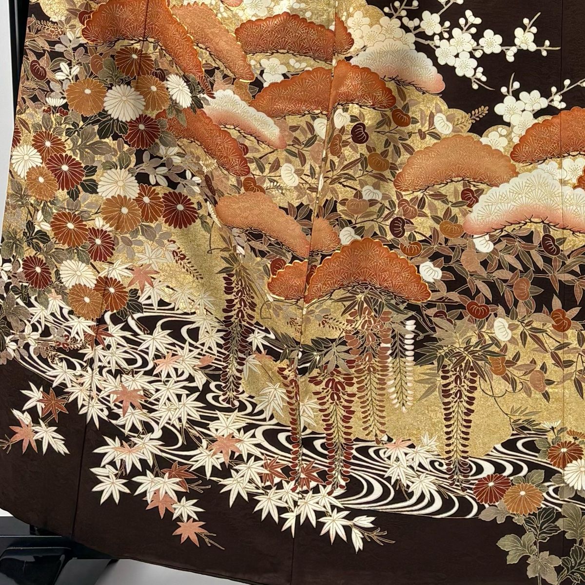 振袖 身丈161 cm 裄丈67 M 袷 松梅 菊 金糸 金彩 焦茶色 正絹 秀品