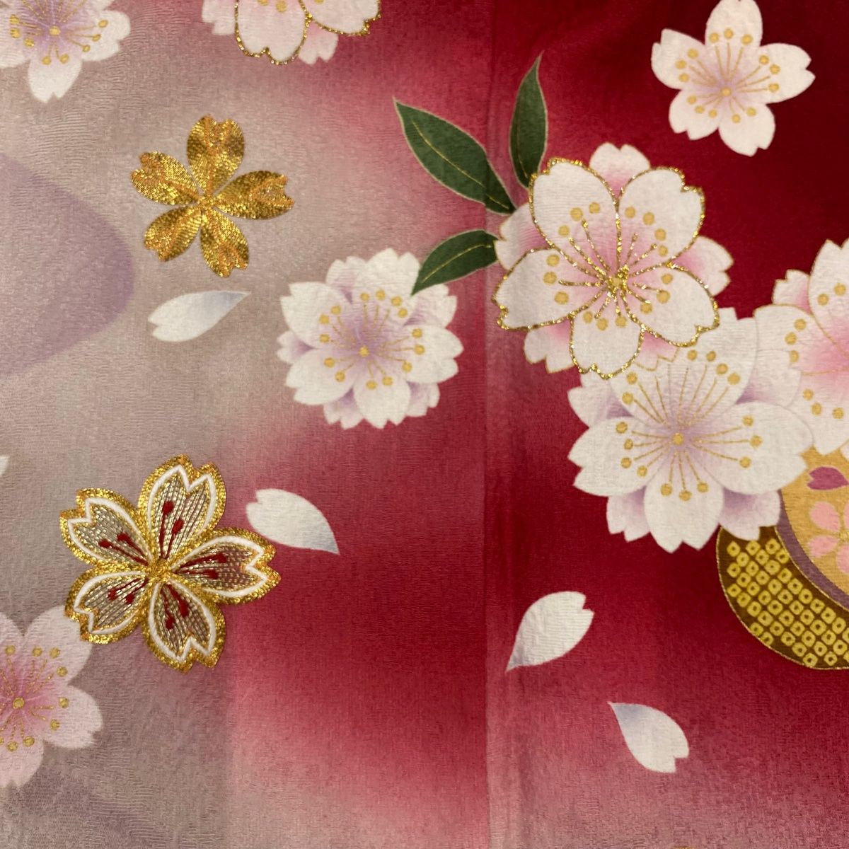  振袖 身丈167 5 cm 裄丈69 L 袷 桜 手鞠 金銀糸 金彩 赤 正絹 秀品 振袖 着物
