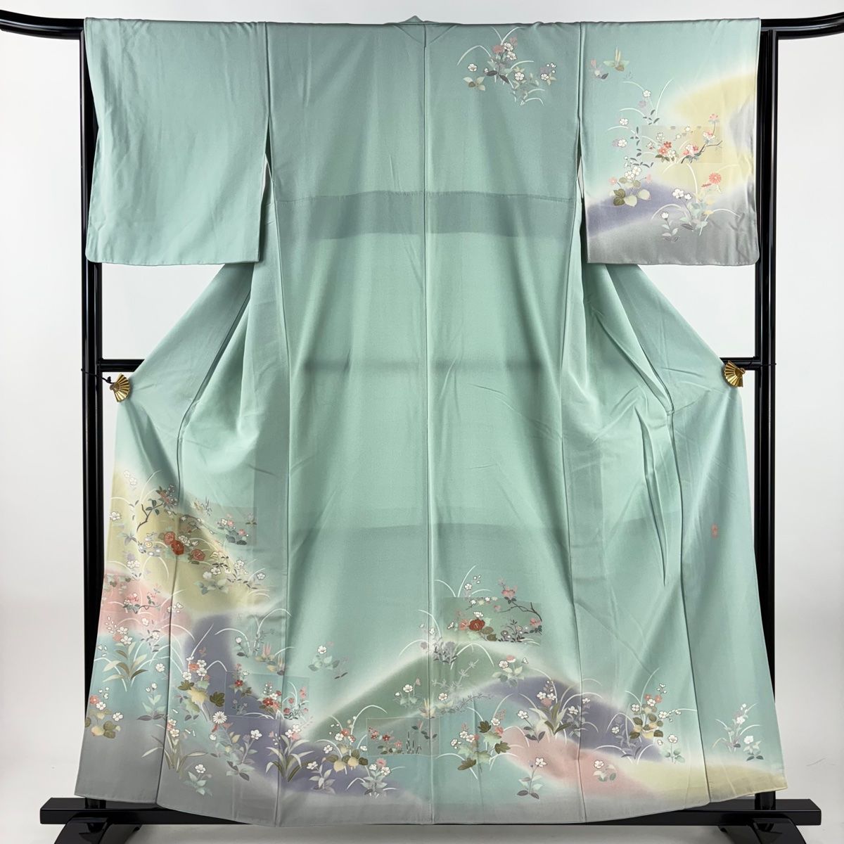 訪問着 身丈158 cm 裄丈64 5 M 袷 落款 草花 霞 金彩 ぼかし 薄緑 正絹 秀品