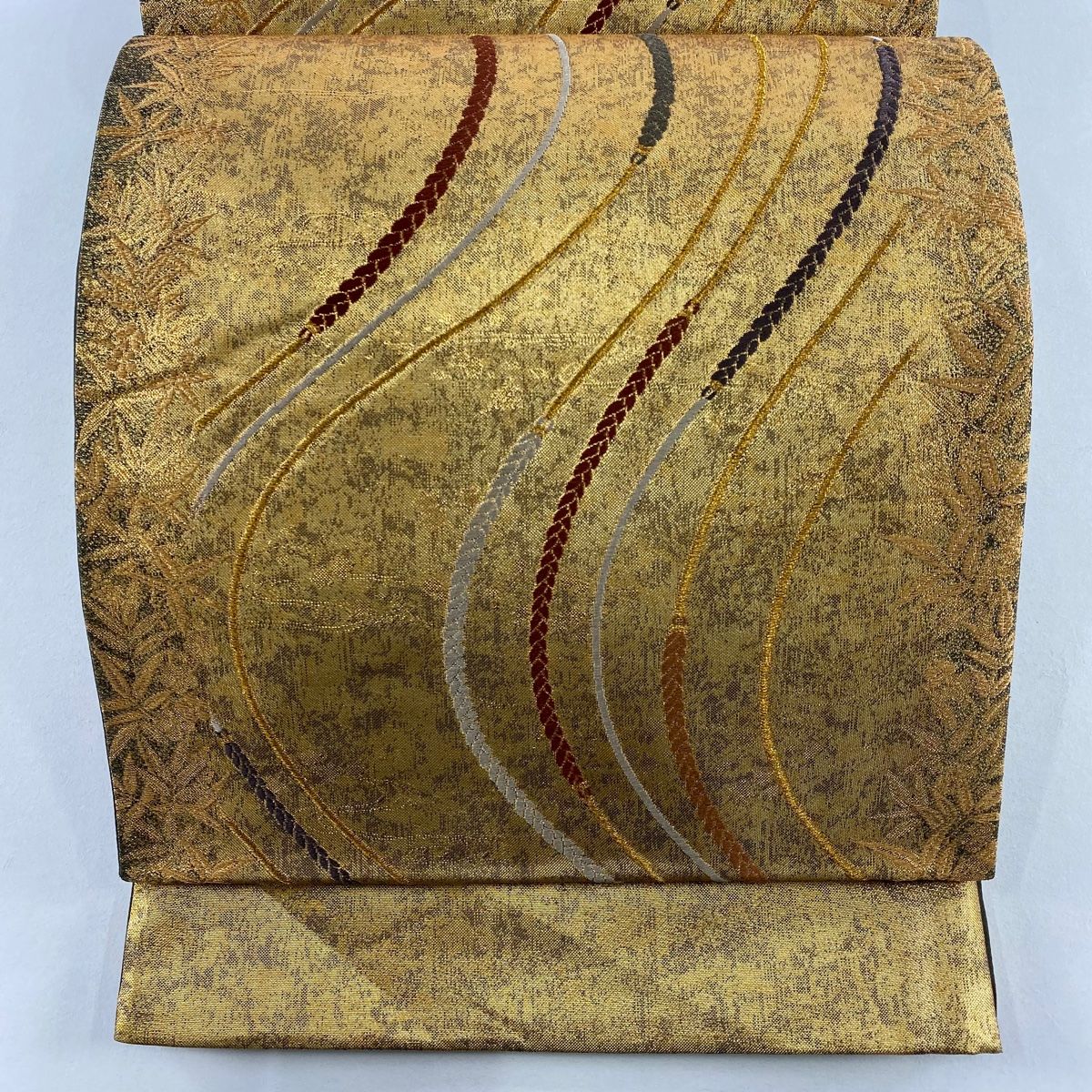 袋帯 秀品 証紙 組紐 葉柄 箔 金糸 金色 六通 正絹