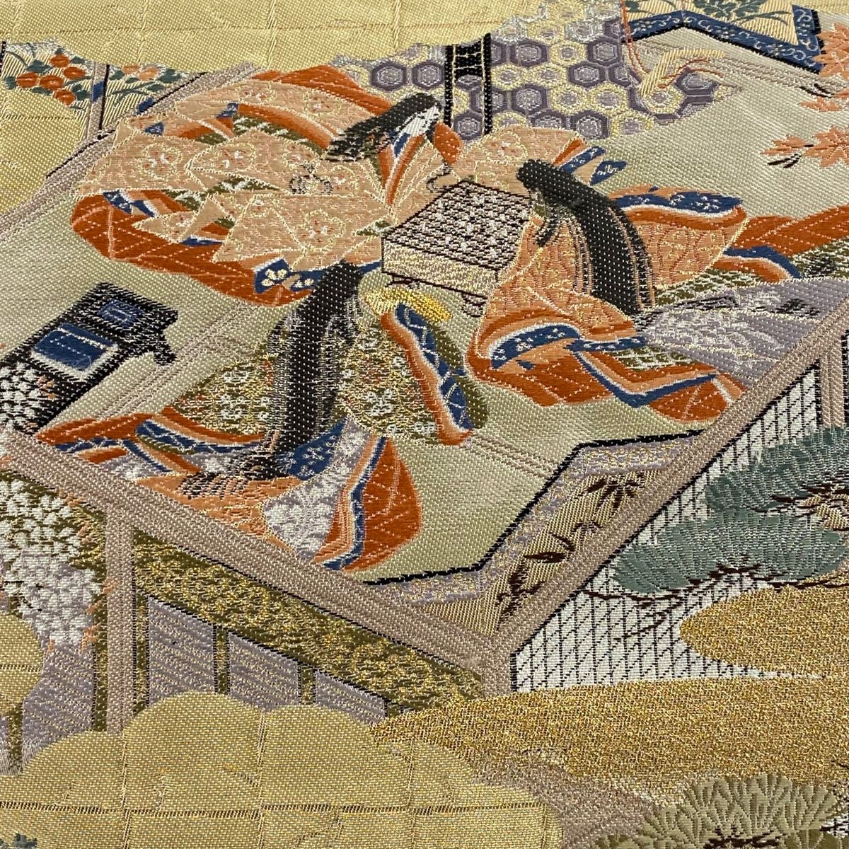 袋帯 秀品 源氏物語 御所車 箔 ベージュ お太鼓柄 正絹