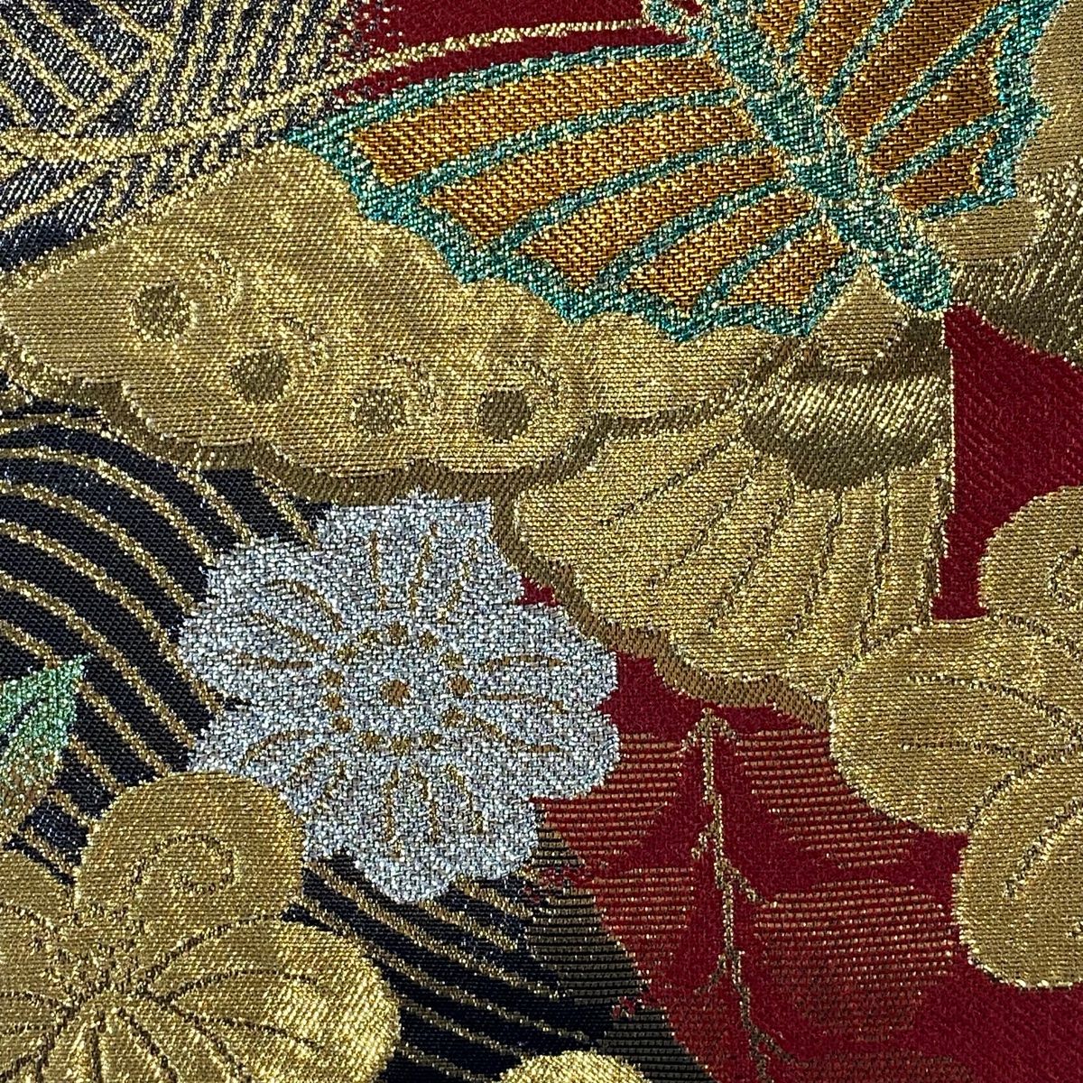 袋帯 秀品 振袖向き 蝶 草花 箔 ラメ 赤 六通 正絹