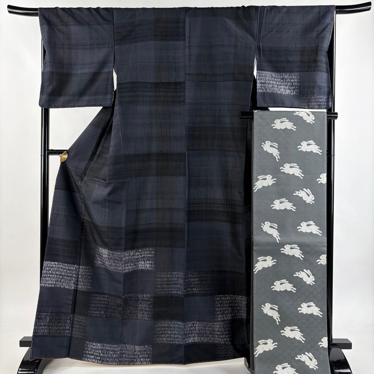 付下げ 身丈166 cm 裄丈68 L 袷 紬地 袋帯セット やまと 横段 幾何学 絞り 黒灰 正絹