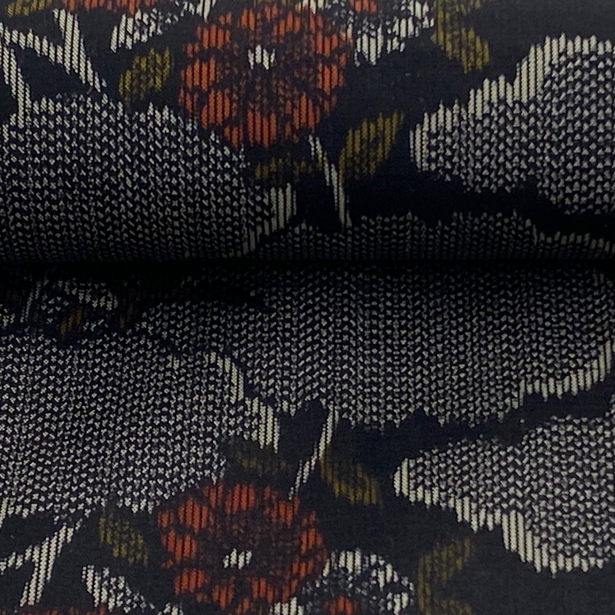  反物 秀品 紬 証紙 雲文 草花 焦茶色 正絹 その他 着物反物