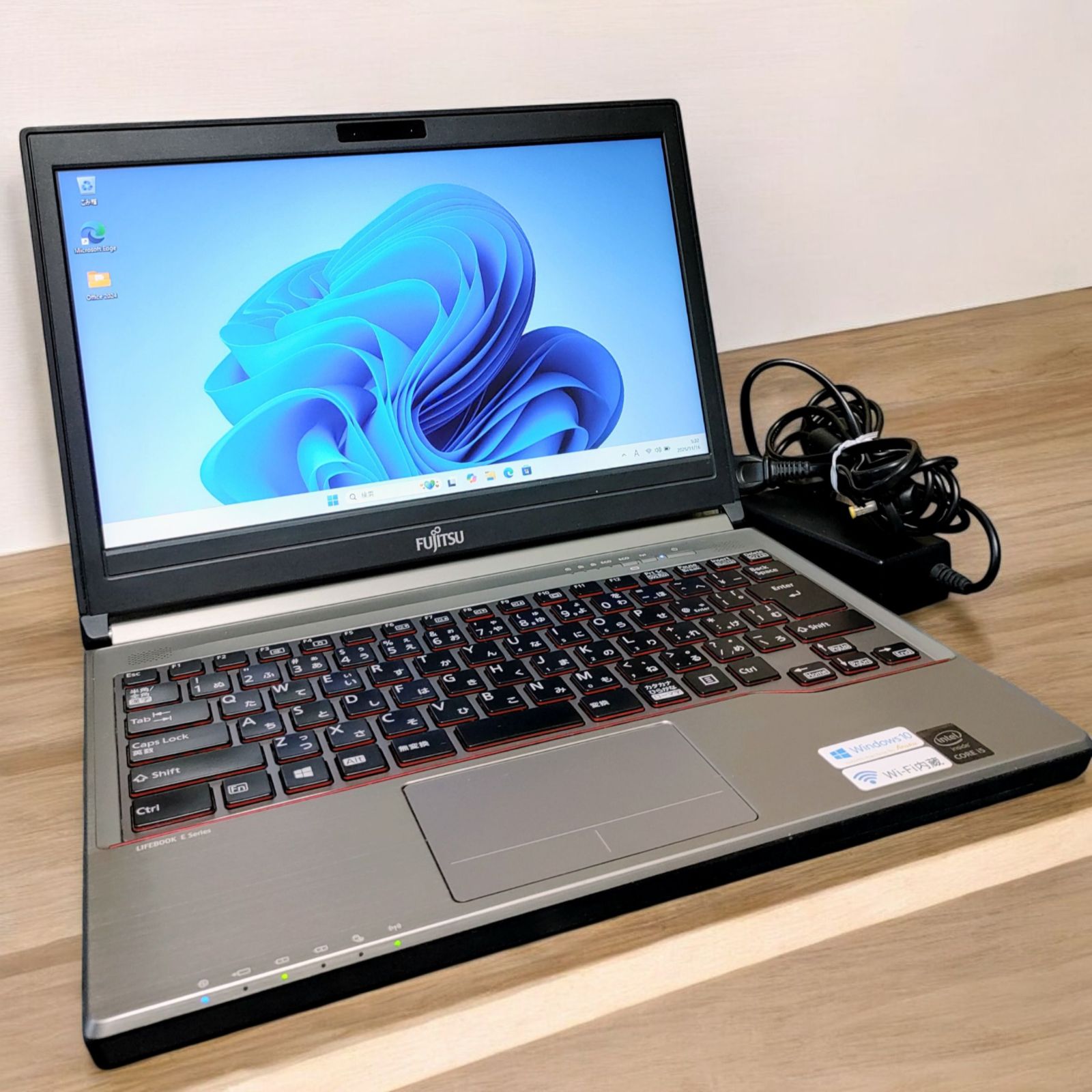 FUJITSU LIFEBOOK Corei5 メモリ8GB SSD256GB FMV 【中古】第6世代Corei5 メモリ8GB SSD256GB LIFEBOOK T936/P 13.3