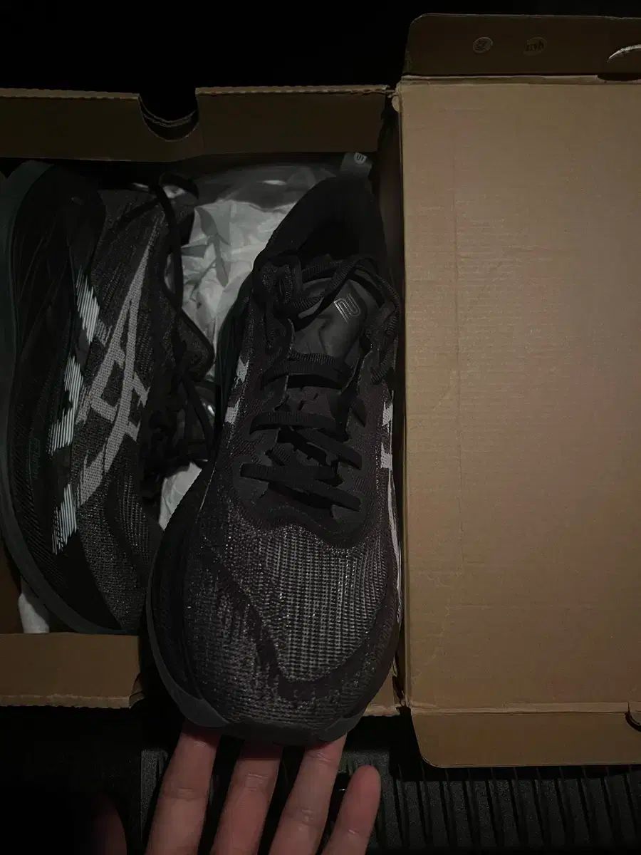 270 アシックス SUPERBLAST 2 ブラック ホワイト