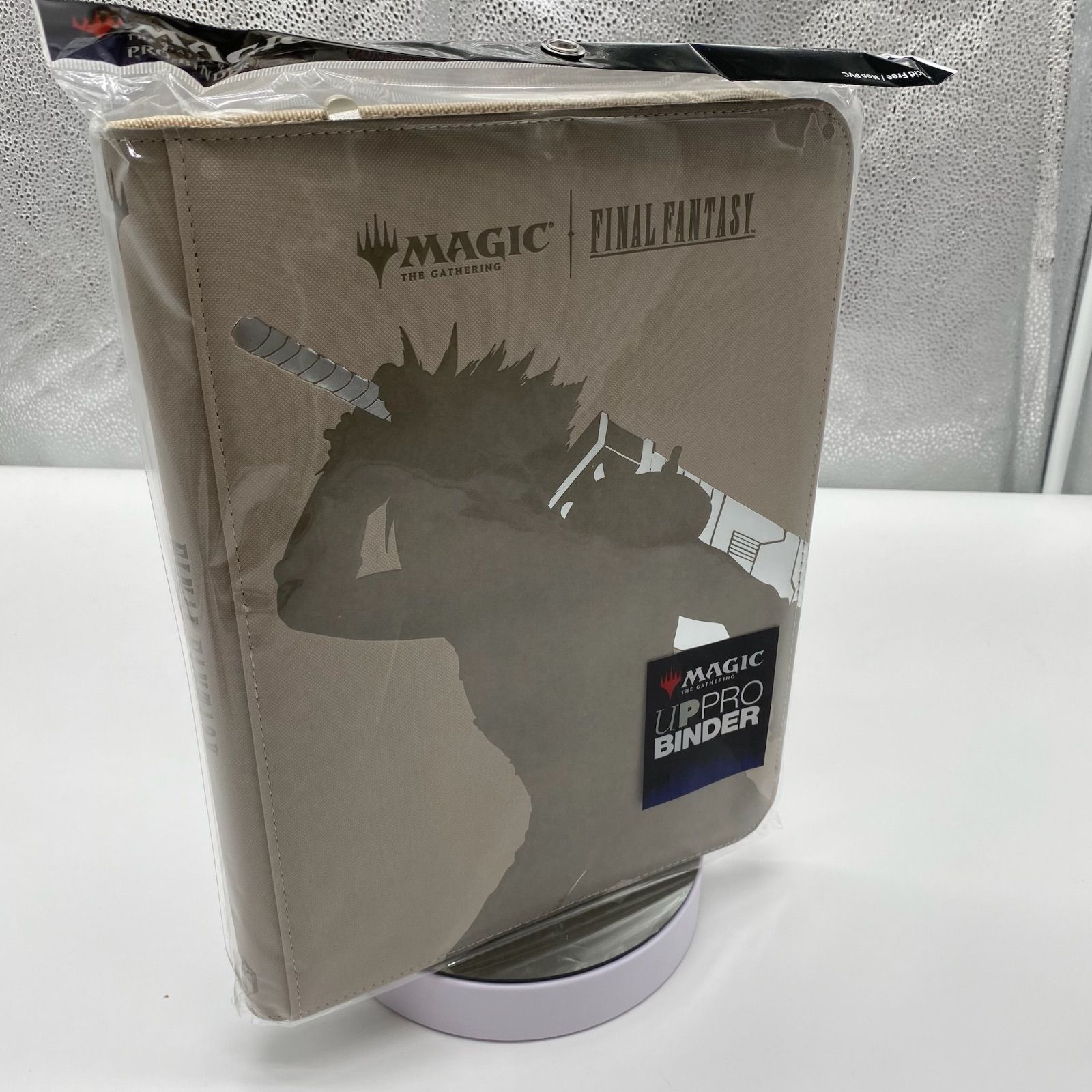 MTG ウルトラプロ ファイナルファンタジー カードバインダー クラウド