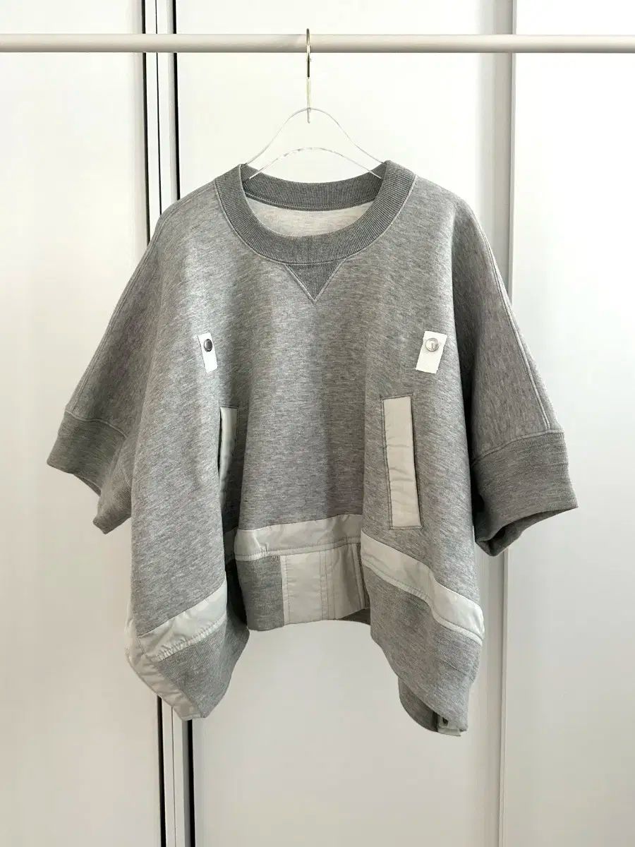 SACAI サカイ グレー スウェット トップス - メルカリ
