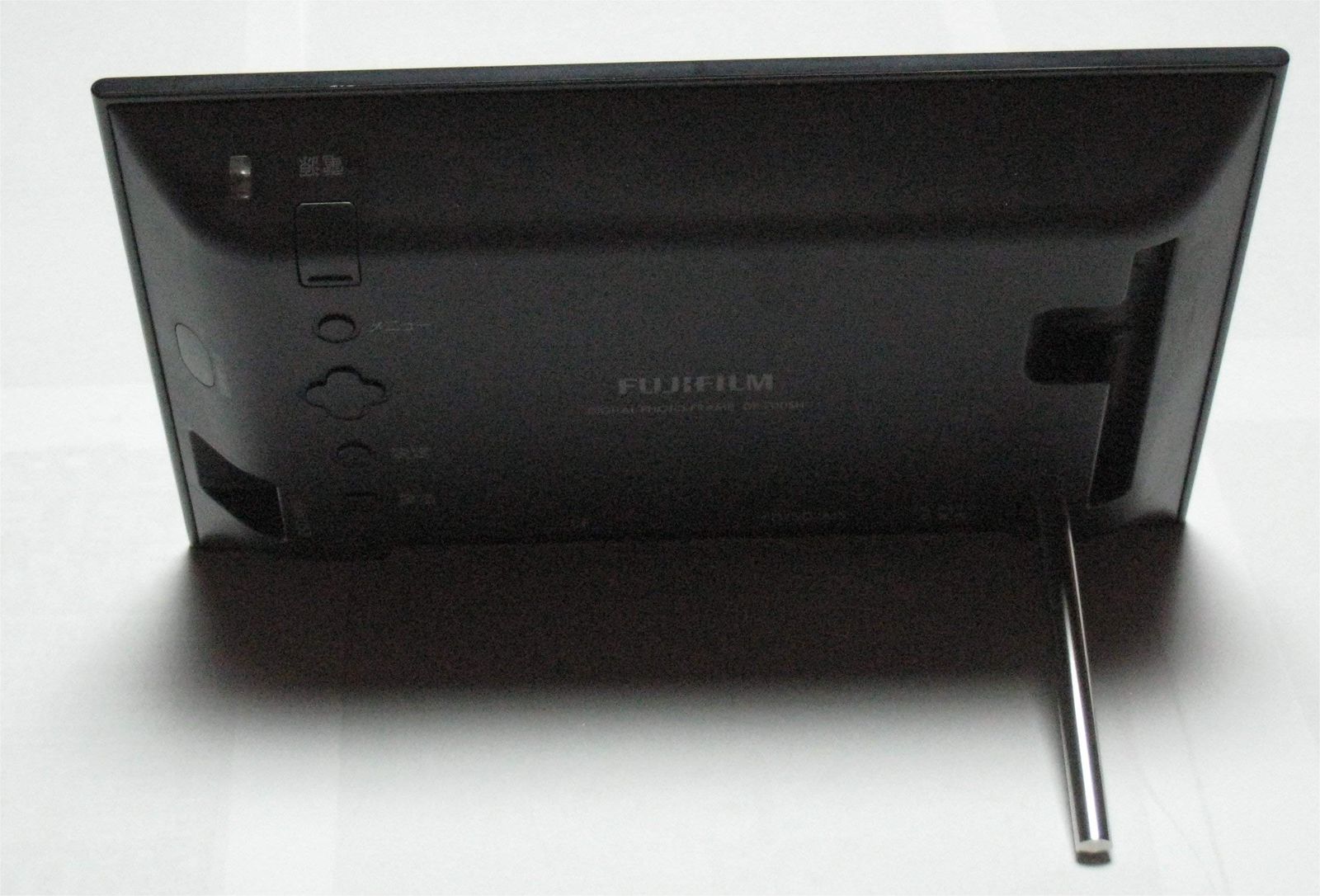 FUJIFILM デジタルフォトフレーム 7インチ 内蔵メモリー1GB 解像度800×480 ブラック DP-700SH