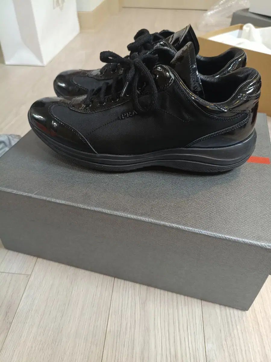  37 PRADA プラダ スポーツ エナメル ブラック スニーカー フルセット 235 245 フラットシューズ バレエシューズ パンプス