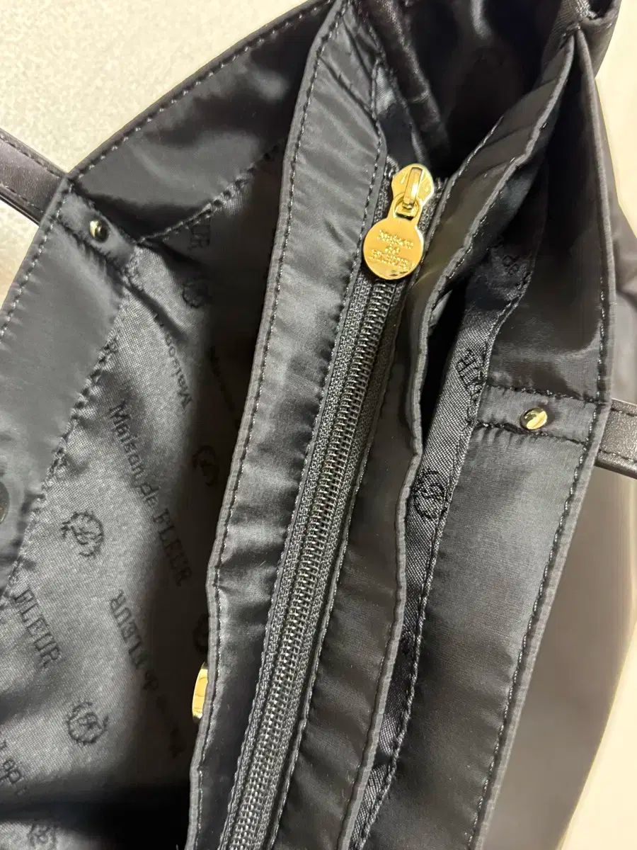 ショルダーバッグ