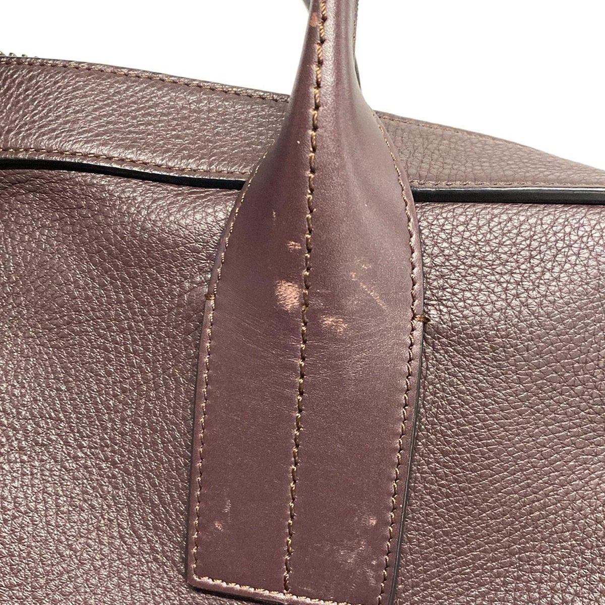 ダークブラウン