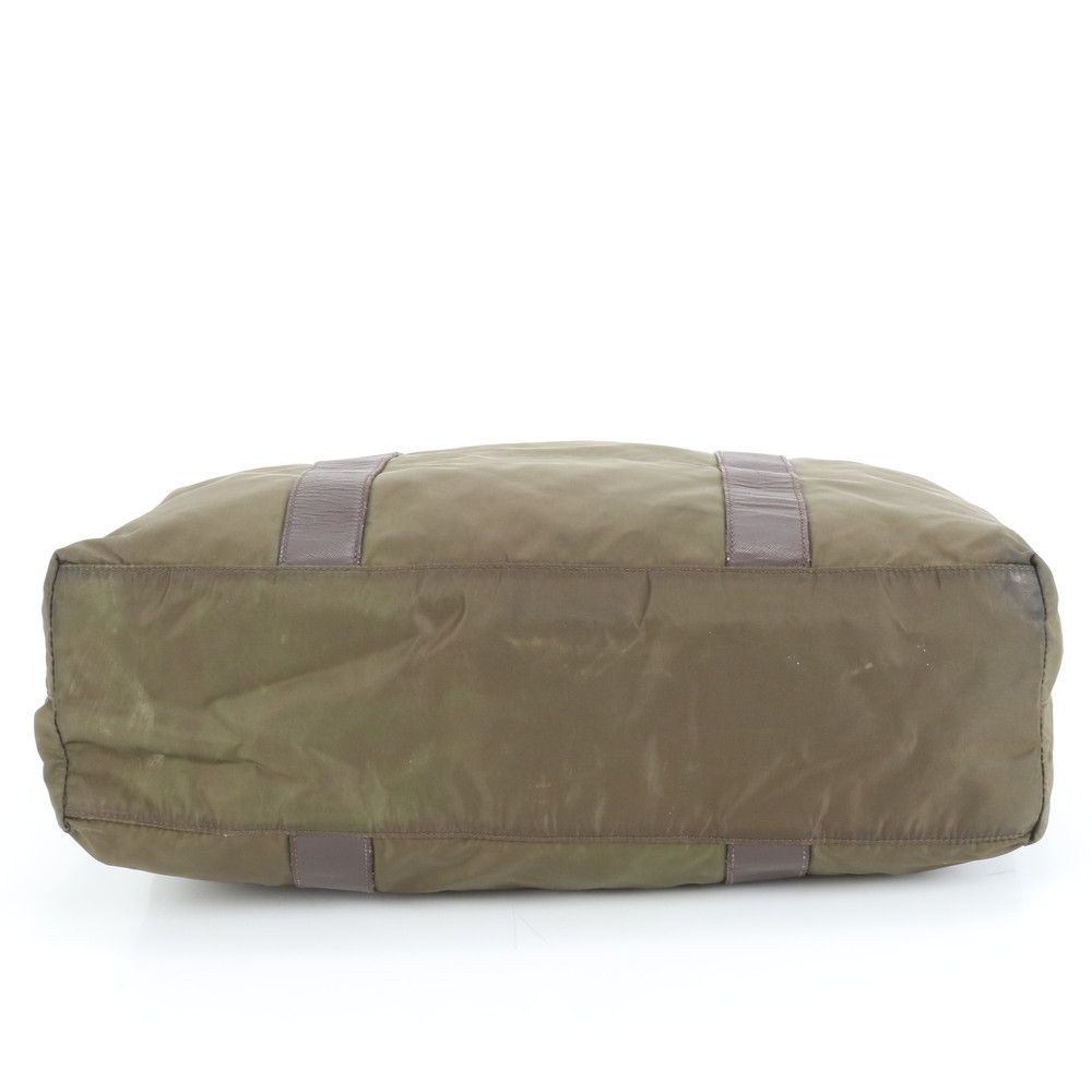 【美品】プラダ　ビジネスバッグ　三角プレート　テスートナイロン　カーキ　レザー PRADA プラダ テスート 三角ロゴプレート カーキ シルバー金具