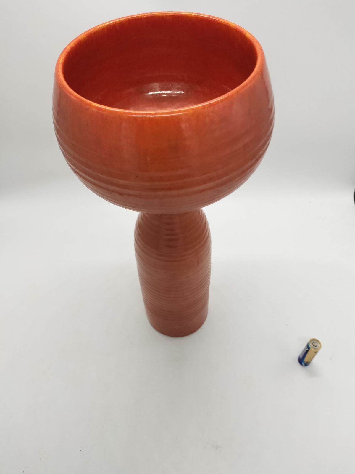 花器 変形 エンジ色 カップ型 花台 窯 工房 池坊 フラワーベース 水盤