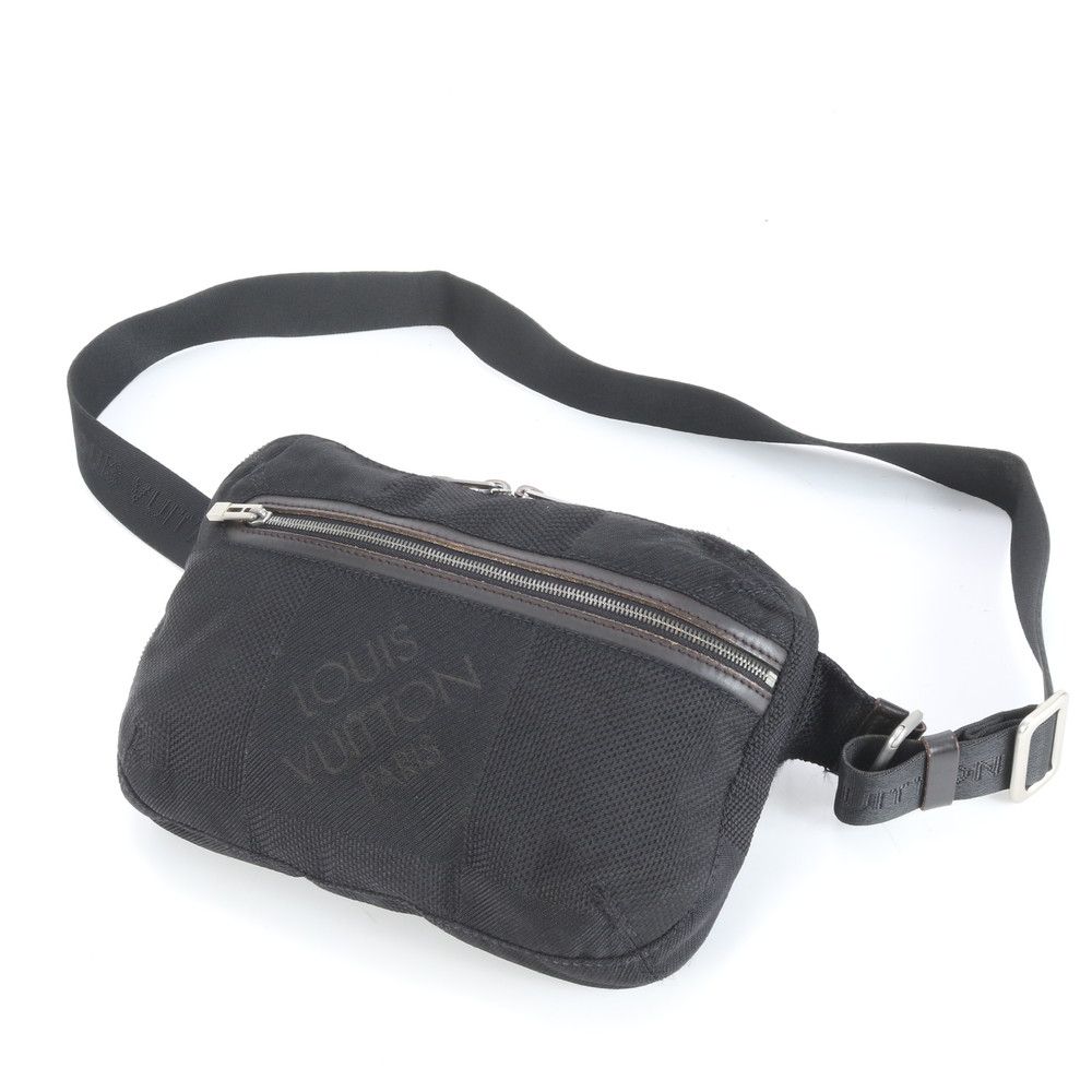 ルイヴィトン ダミエジェアン アルシェ M93021 ボディバッグ 黒 ブラック 極美品 ルイヴィトン ダミエ ジェアン アルシェ M93021 レザー ボディ