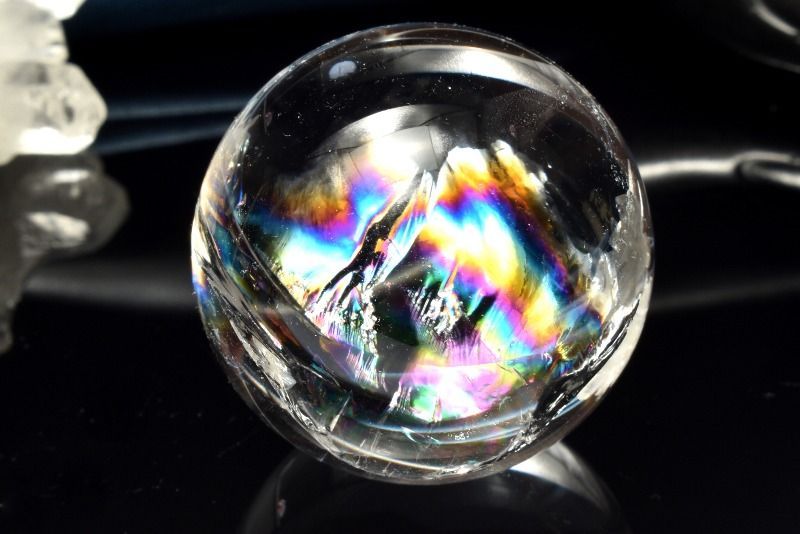 1点物】虹入り レインボー水晶 34mm 丸玉(台座付き) スフィア
