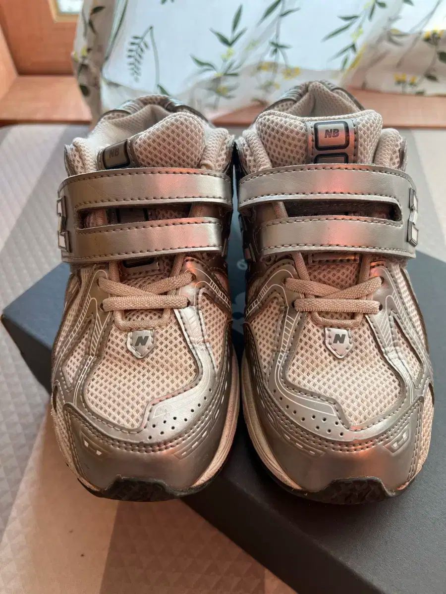 ニュー ンス キッズ スニーカー 210 白 WIDE