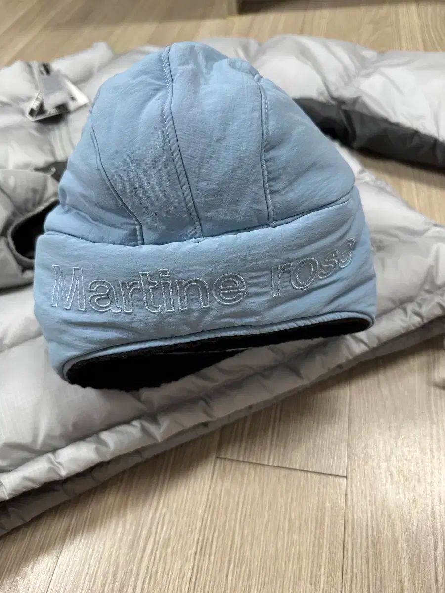 ローズ イヤーフラップ