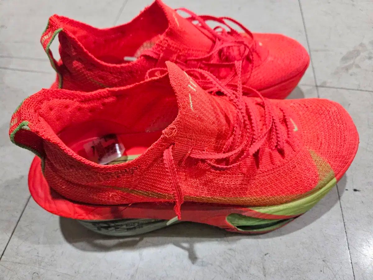 ナイキ アルファフライ3 260 ポップNIKE