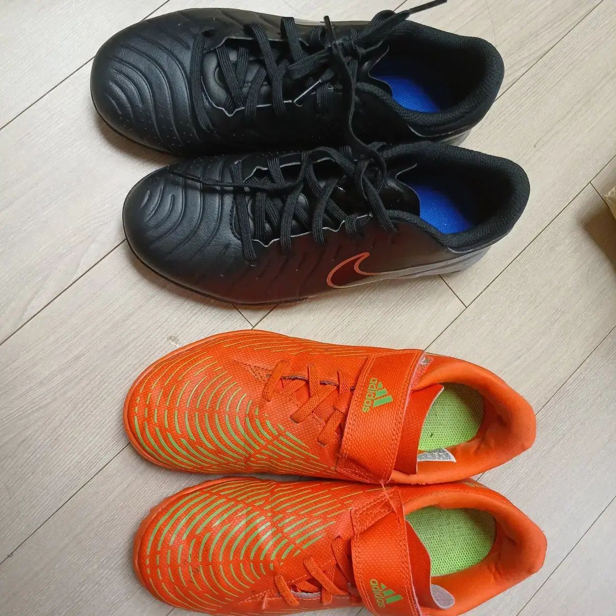 ナイキ アディダス サッカーシューズ 2足 セット