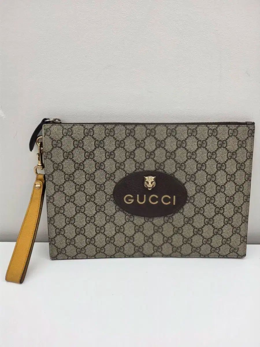 グッチ NEOヴィンテージ GG Supreme タイガー クラッチバッグ