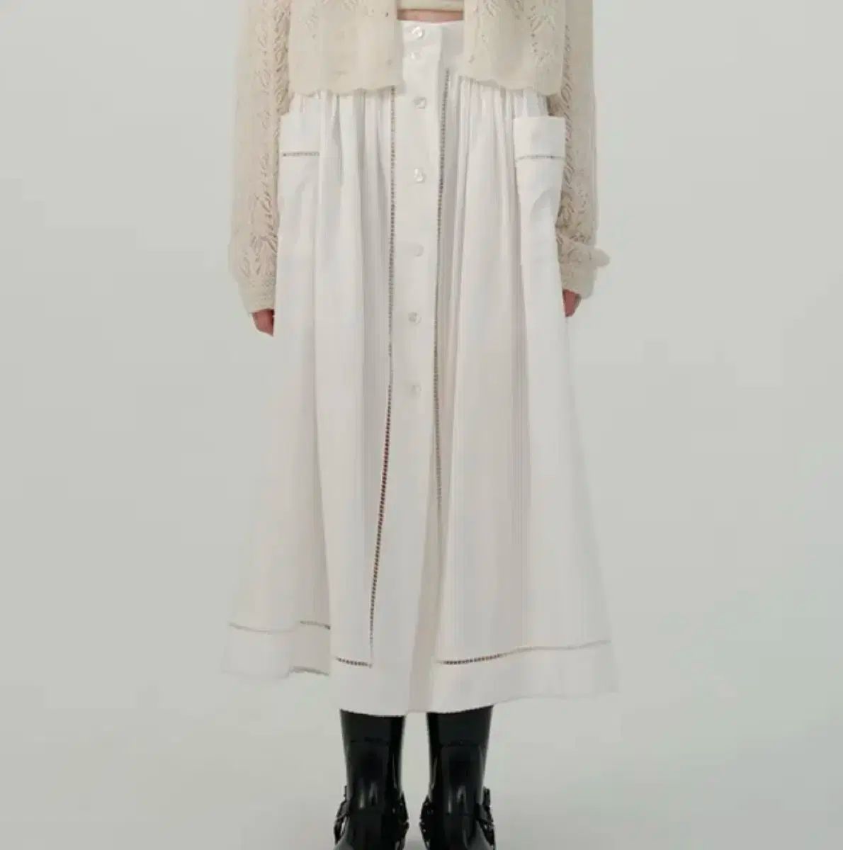 ザ バーネット White Rideau Button-Up Skirt
