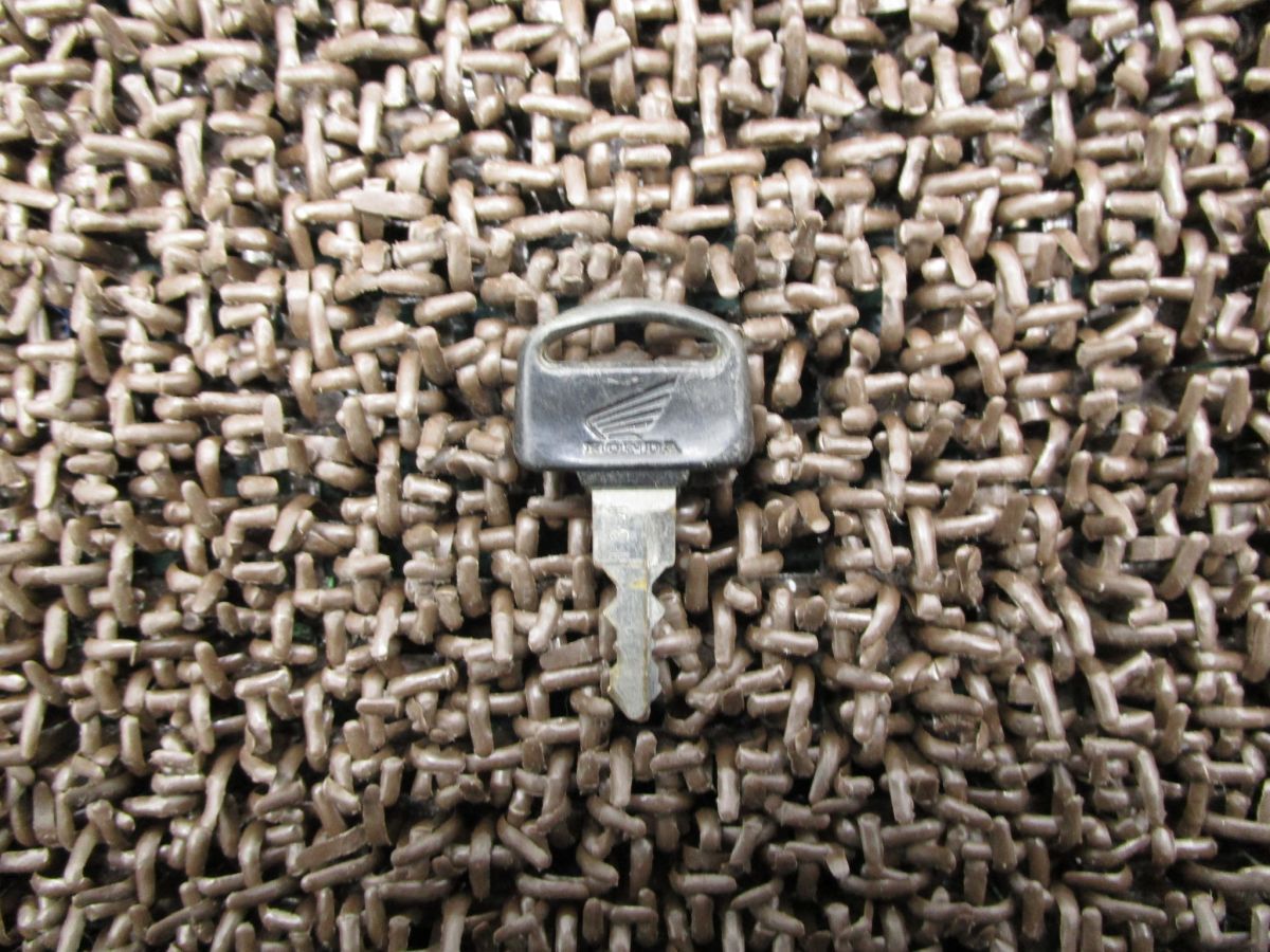 マグナ50 メインキーセット A8117 タンクキャップ！AC13 ホンダ 【 AC09E 】 MAGNA キャブ車 12V