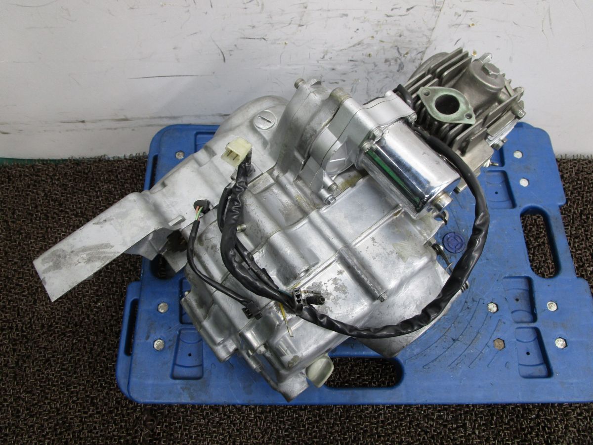 マグナ50 エンジン デイトナ製 シリンダー □A8145！AC13 クランキング