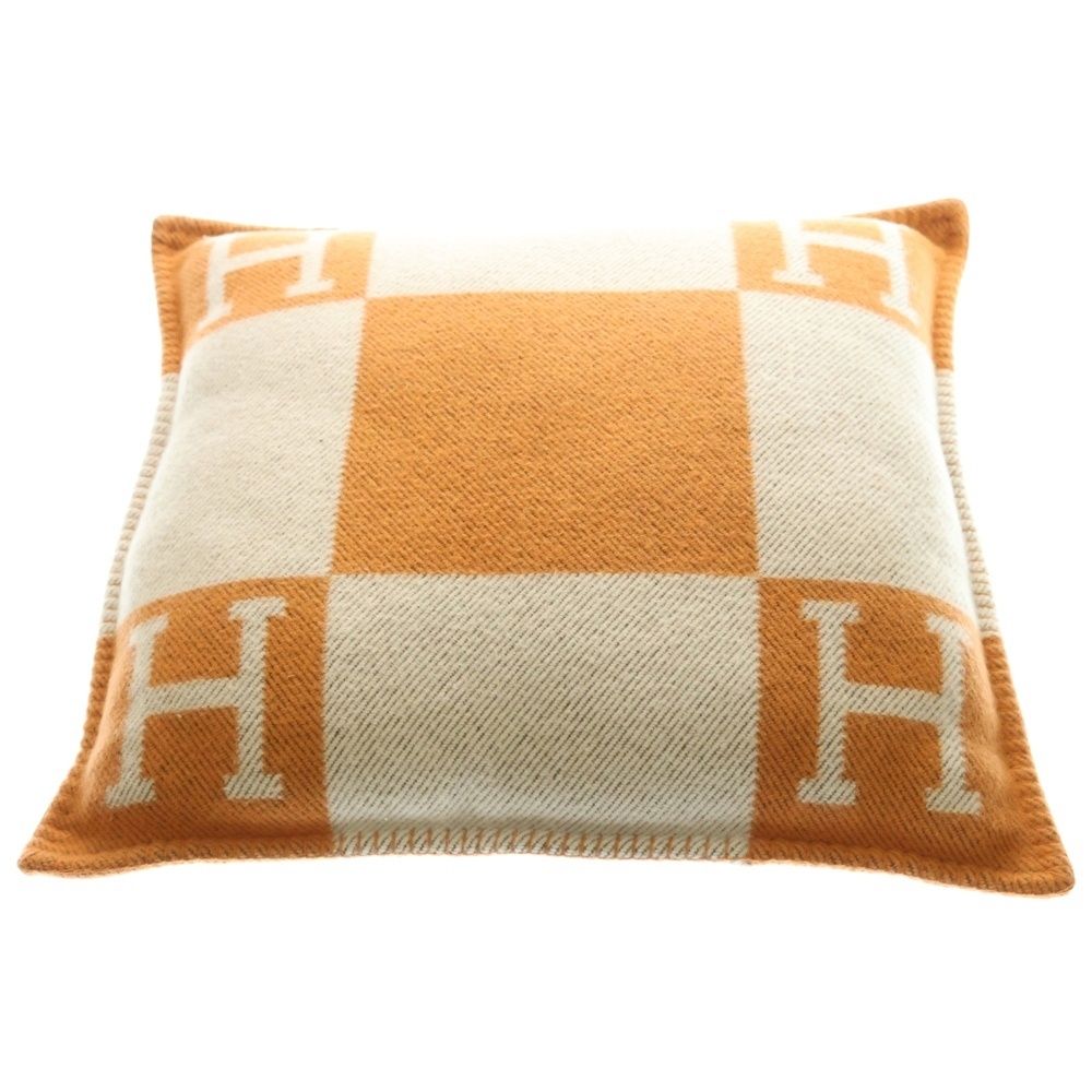 HERMES エルメス アヴァロン PM クッション ホワイト オレンジ