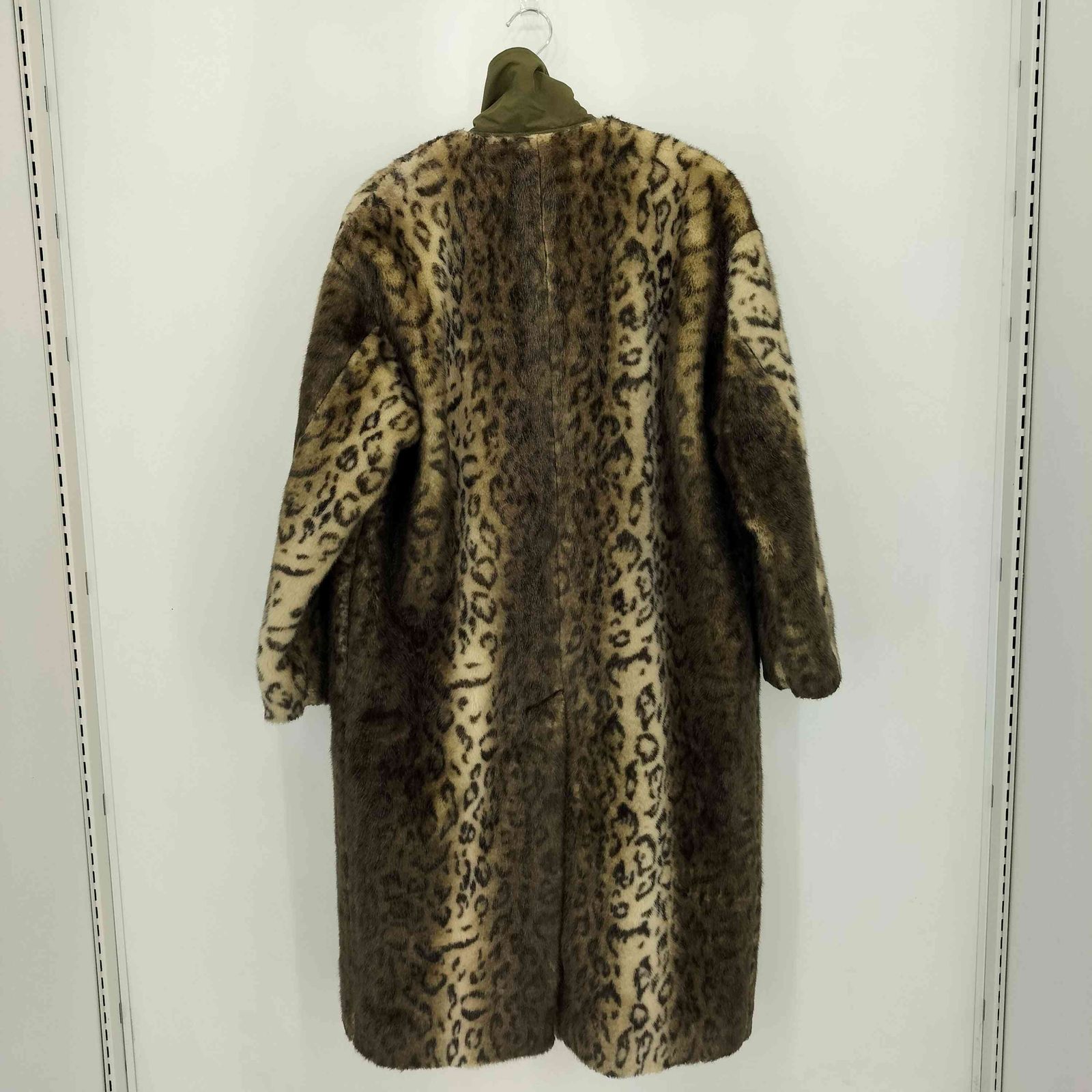 【むぅ】TOGA PULLA ドッキングレオパードコート トーガプルラ TOGA PULLA ドッキングレオパード ミリタリーコート