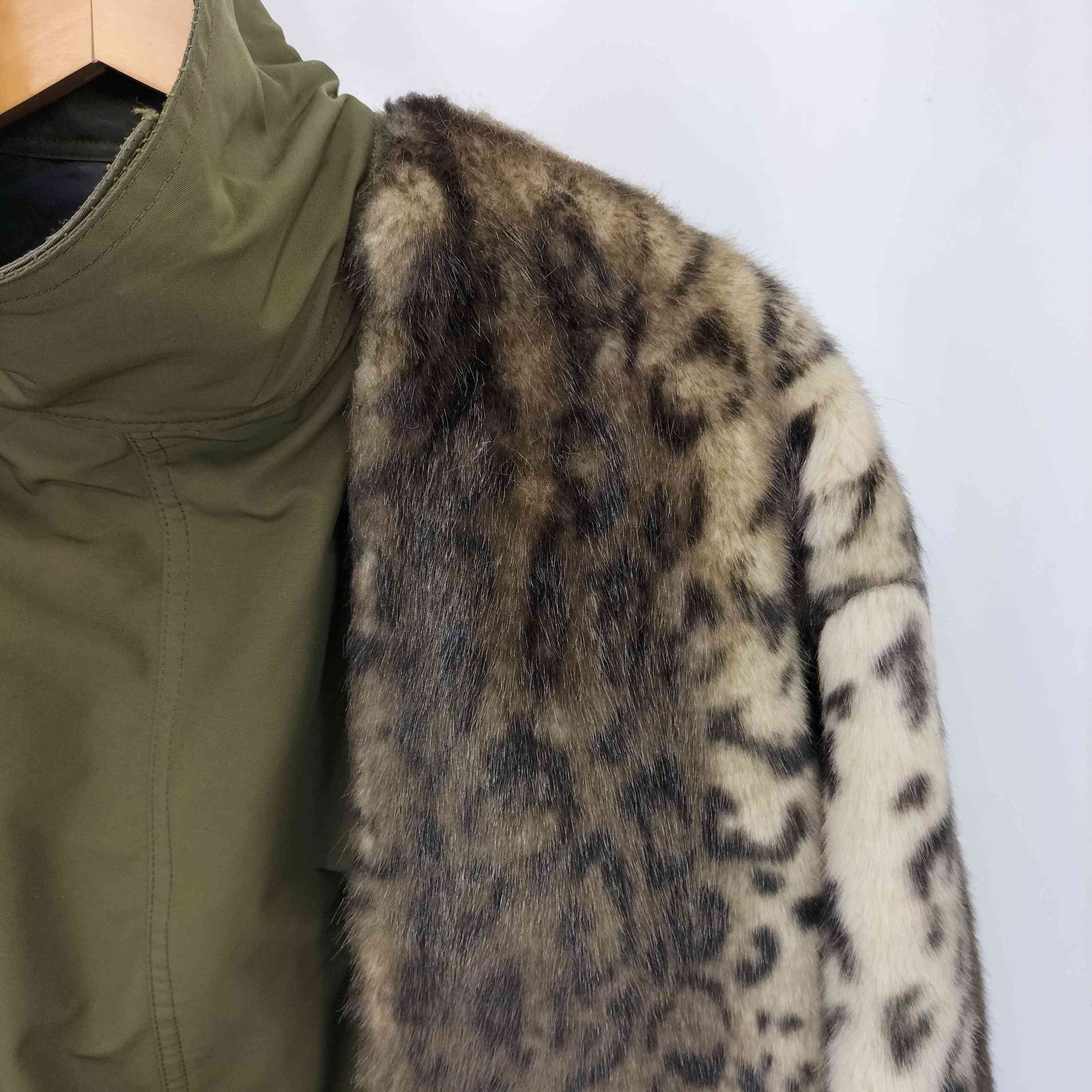 【むぅ】TOGA PULLA ドッキングレオパードコート トーガプルラ TOGA PULLA ドッキングレオパード ミリタリーコート