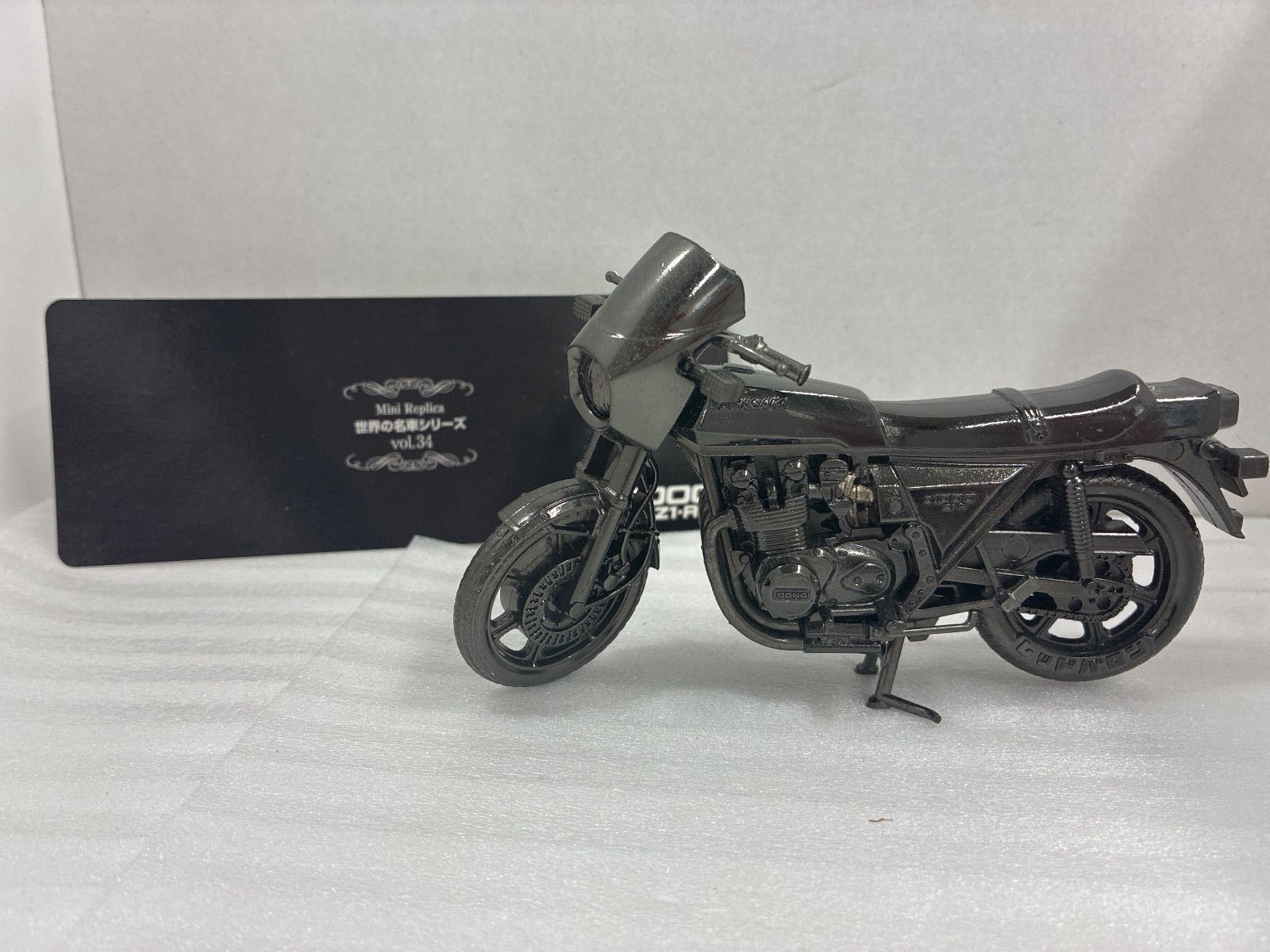 世界の名車シリーズ レッドバロン カワサキ ミニチュアバイク ミニ