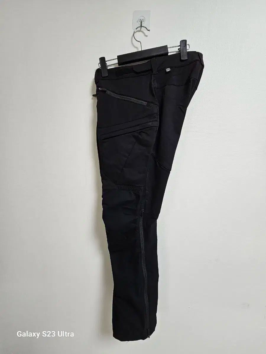 DAKS リング ショート パンツ ブラック M メンズ