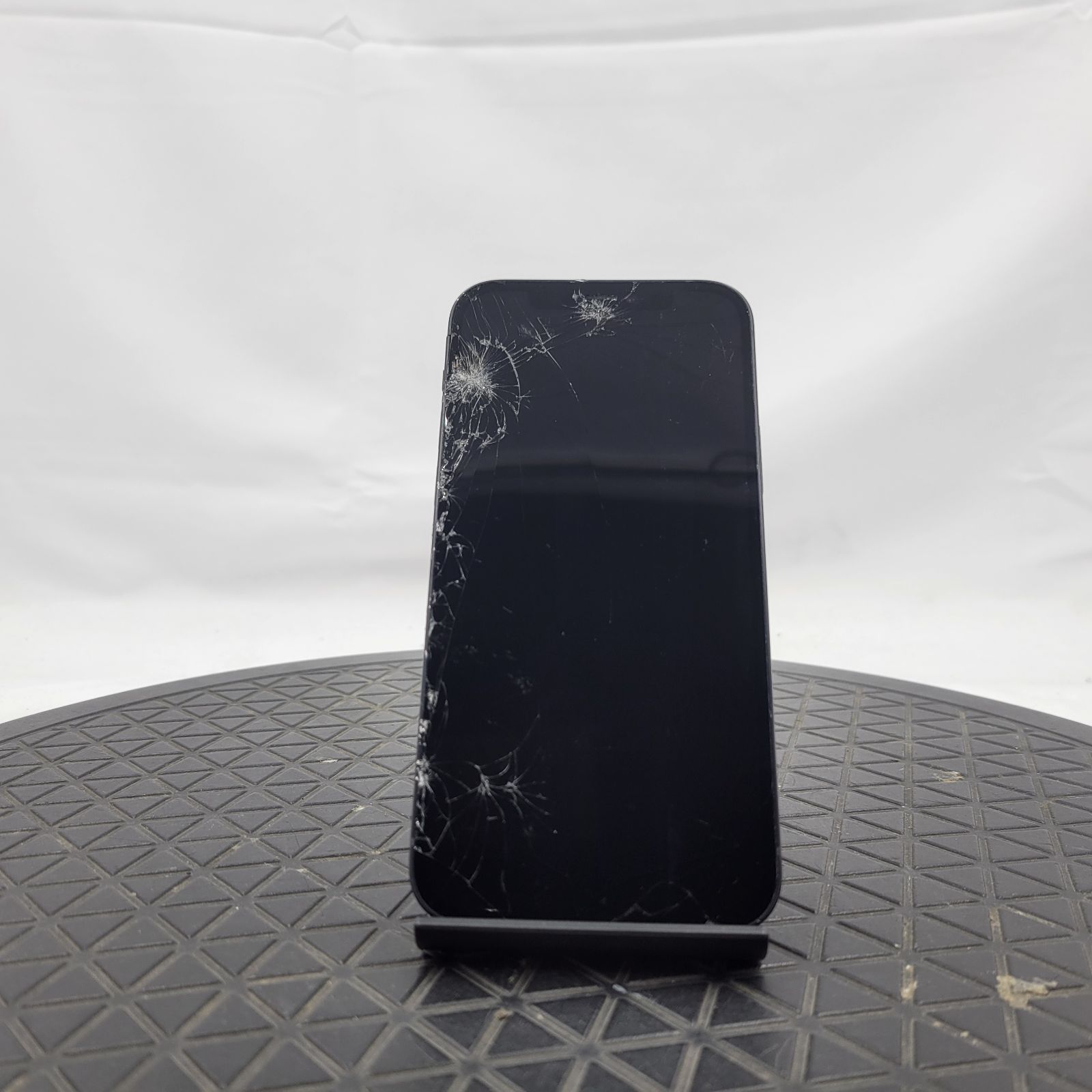 ☆ジャンク/Face ID動作確認済み☆Apple iPhone 12 64GB ブラック 