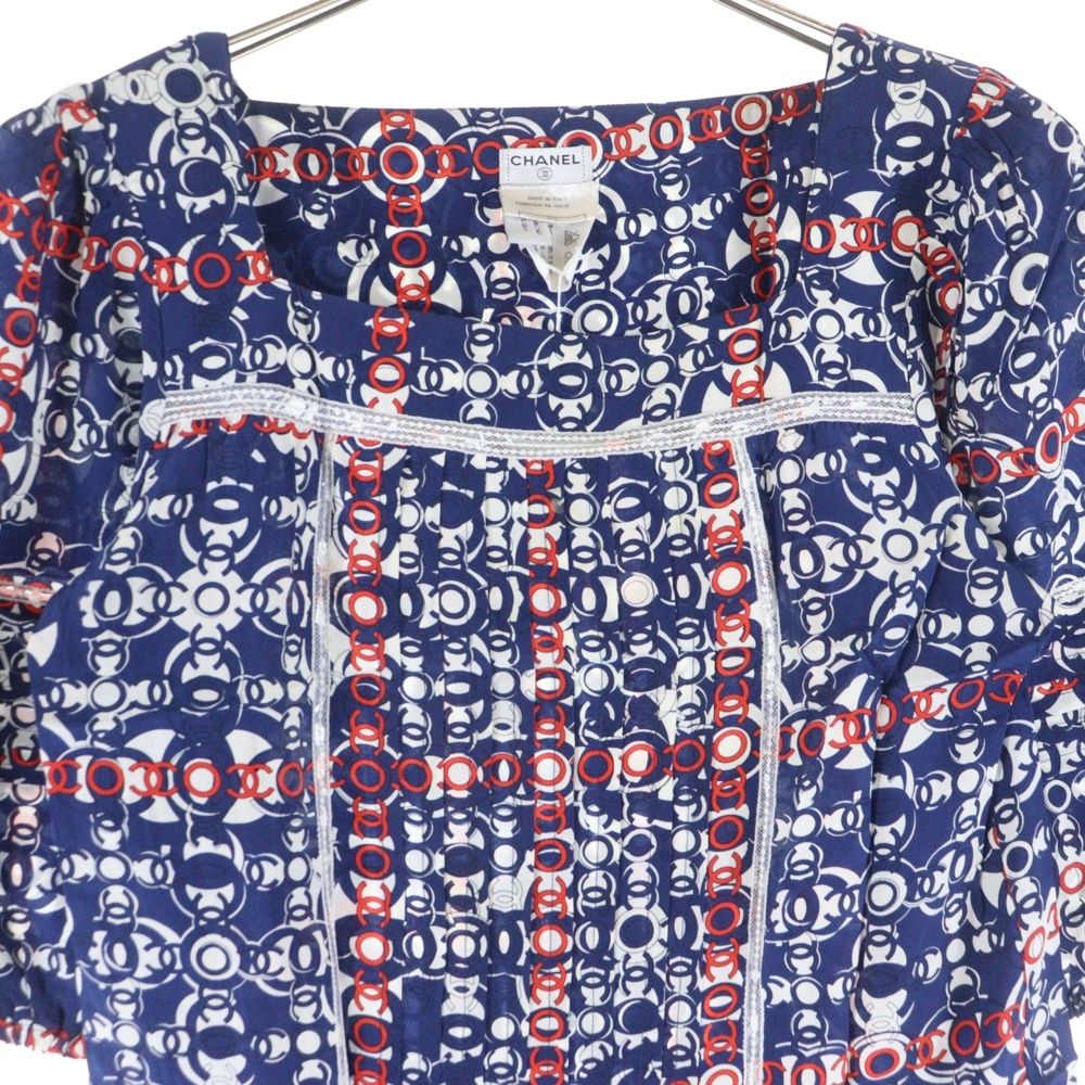 ファッション雑誌 CHANEL シャネル 07AW ココマーク総柄プリント スクエアネック レース切り替え パフ ハーフスリーブ プルオーバーブラウス トップス ブルー レッド レディース P319832V22160 送料無料キャンペーン中！