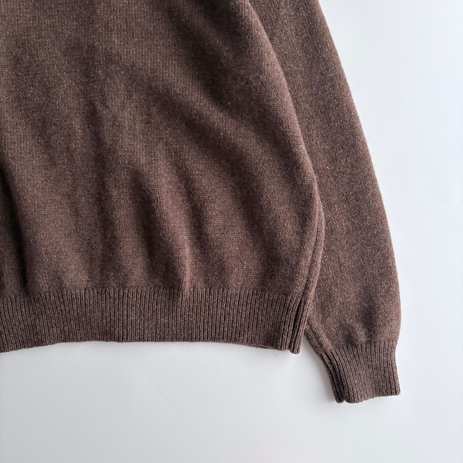 オオカミとフクロウ 雨のすみか